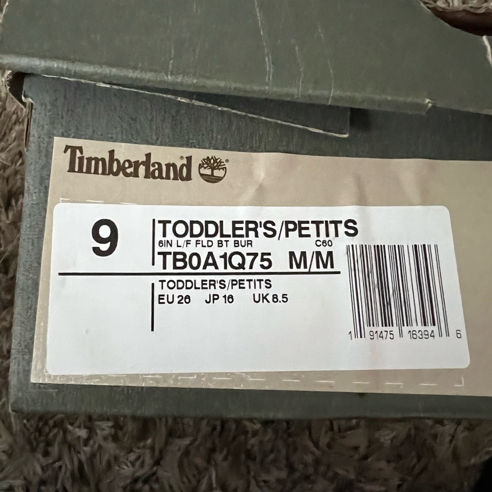 Toddlers timberland boots in excellent condition worn only once.